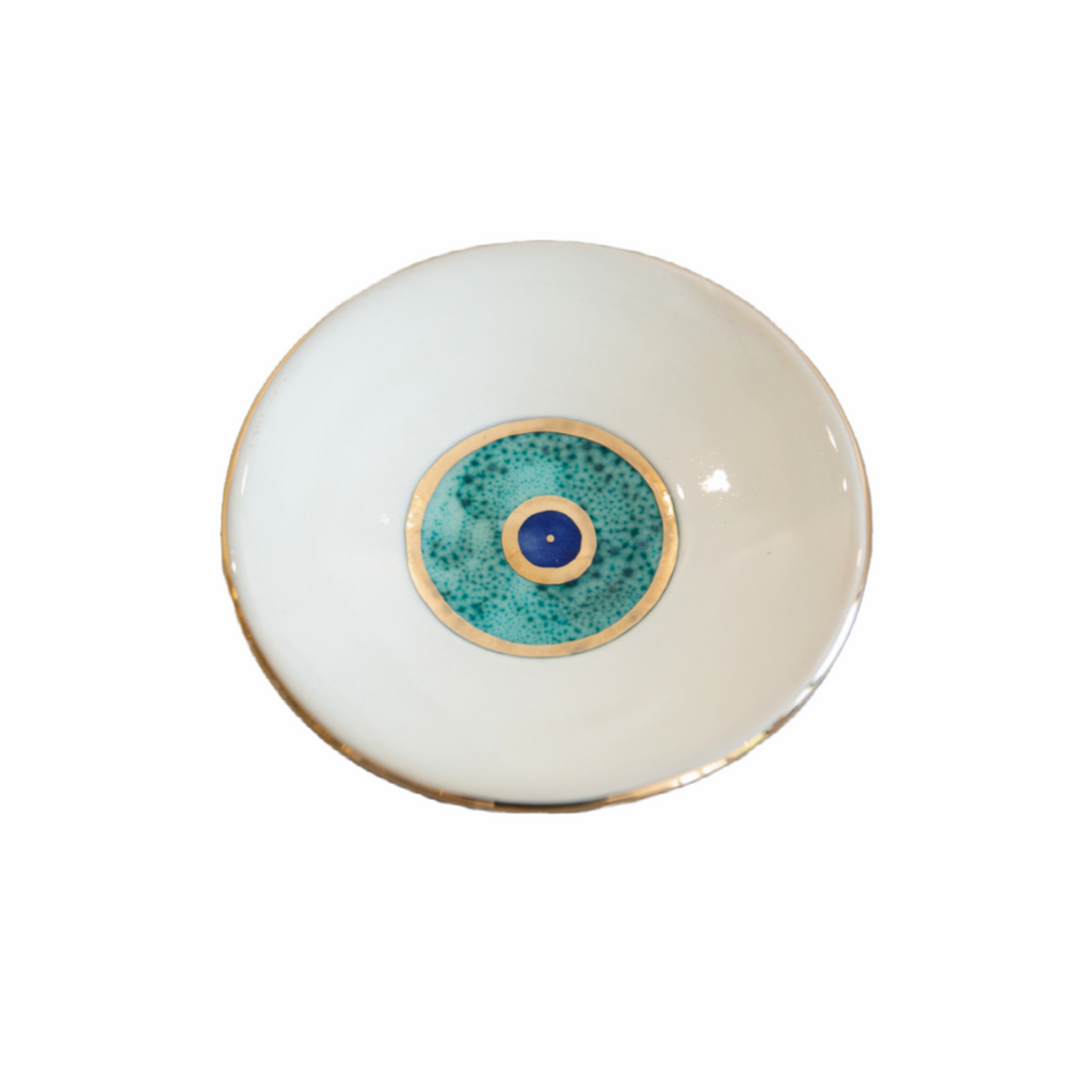 Saucer (All Eyes On Me)